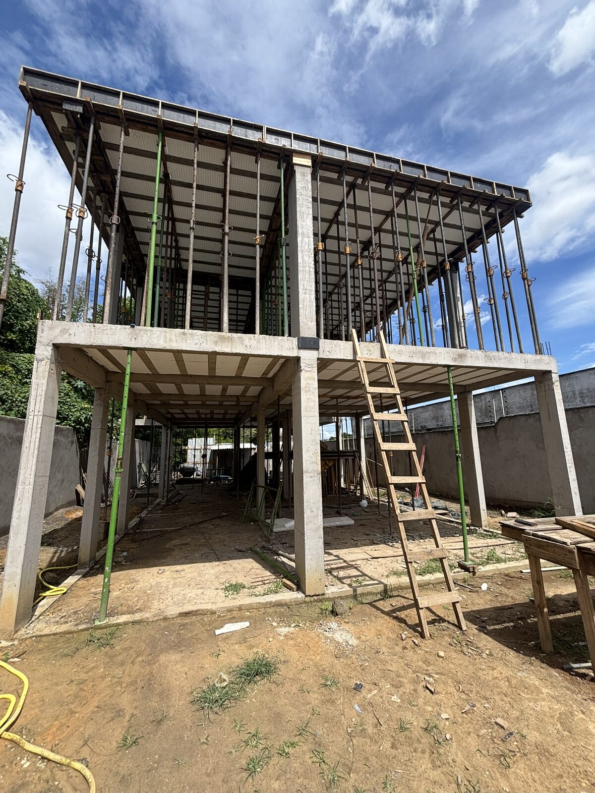Resistência do concreto abaixo do especificado identificada por esclerometria — vista 1